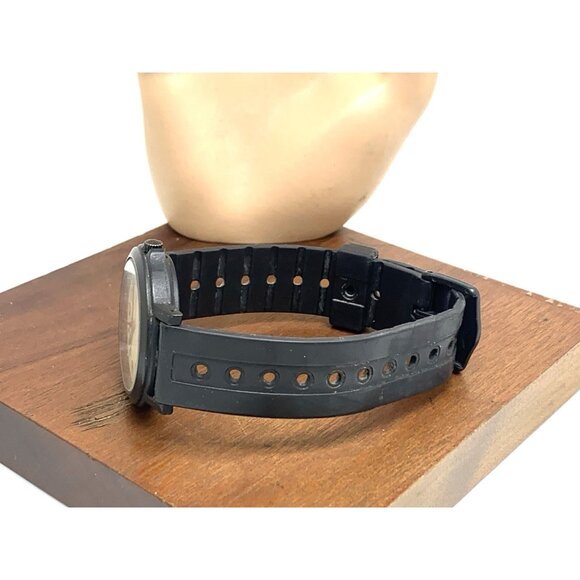 Swiss Military SAK Unisex Watch 092.8307 Swiss Quartz Black Rubber Strap 35mm - Picture 8 of 13